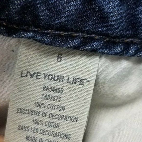 American Eagle Sz. 6 Distressed Mid Length Medium Wash Jean Shorts - Picture 3 of 4